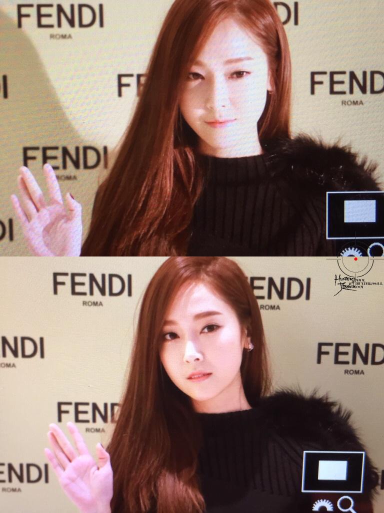 [PIC][24-11-2014]Jessica tham dự sự kiện khai trương cửa hàng "Fendi" tại Lotte World - Seoul vào chiều nay B3RRdo8CYAAn2c4