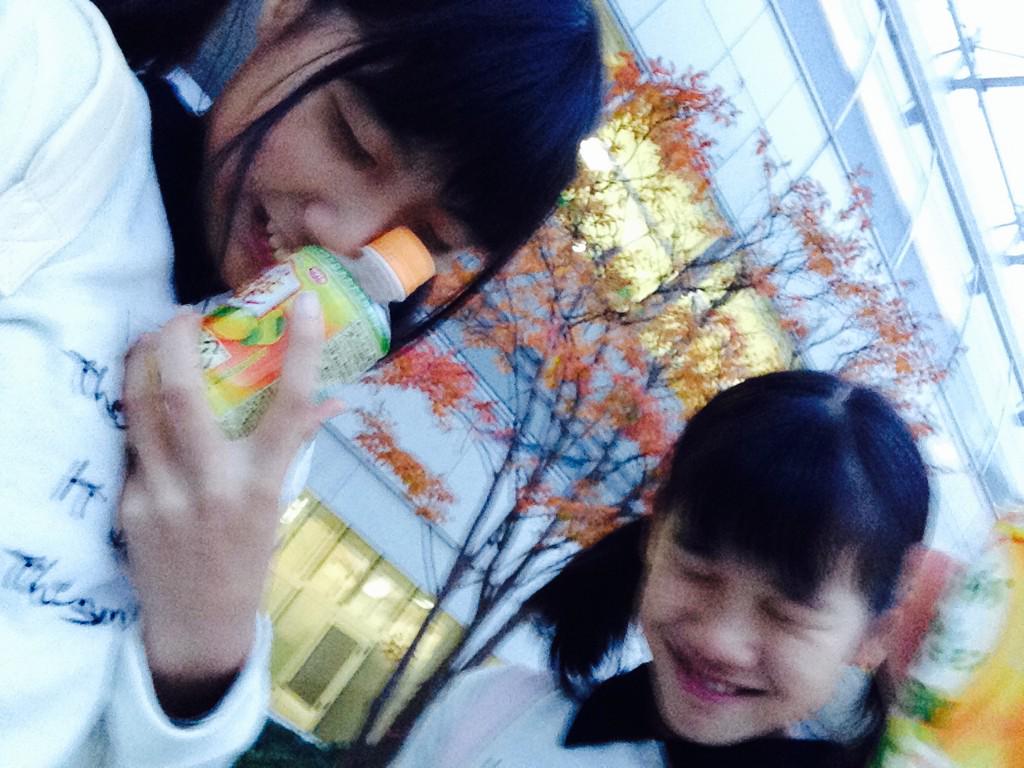 2002419's tweet photo. はぁ♡
今日で多分ゆめとの最後のバレーかも…´д` ;
日曜日ダンスの発表会だからぁぁ。。

よし！楽しもうっと♡ http://t.co/txkpO8ChX7