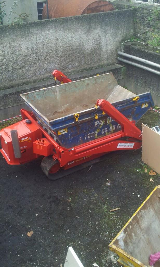 MagsLawless's tweet photo. "@MagsLawless: http://t.co/fHCZh1lWhO #skiptracks #innovatedengineering #mobileskips #skipsforhire #keltecengineering"