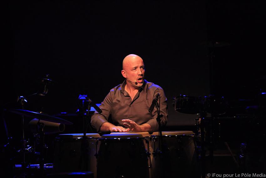 ConstantinFran's tweet photo. À 21h30 les amis au #Théâtre @byDechargeurs #Parisbynight AAAAAAAAAAAAAHHHHHHHHHHHH #LIVE #music #Cuban http://t.co/oCSpfcMcMU