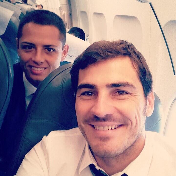 Hoy hace 17 años me sacaban de clase para viajar en partido de #Champions... Un orgullo seguir estando aquí!