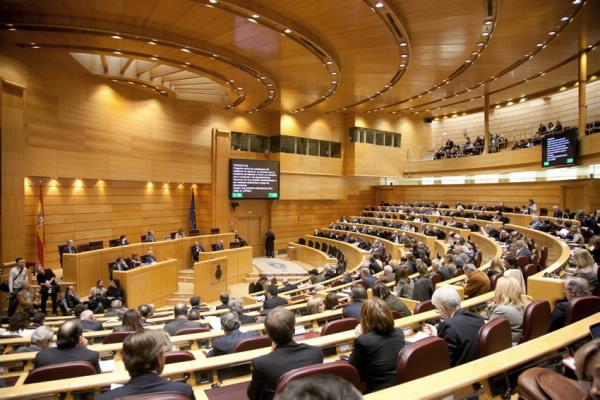 DLPEspana's tweet photo. "Los senadores no tienen que justificar gastos".
#DLP dice No al Senado.
#NoSenado http://t.co/OmCp7l6mqs