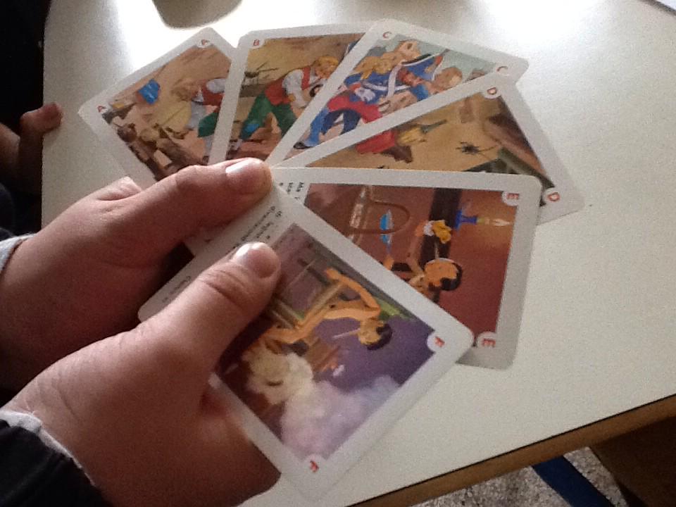 alambr_5's tweet photo. #TwPinocchio Le carte della nonna Grazia http://t.co/7le3eawoXc