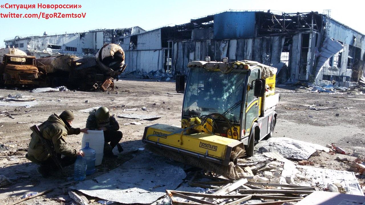 B3SCnwPIUAAnYc_.jpg:large