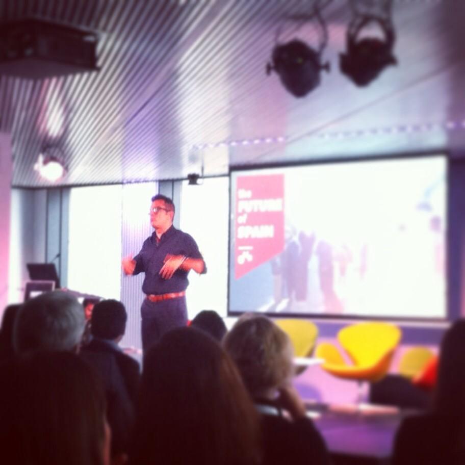 A veure que ens expliquen de #futureofspain amb  <a href="/Buenafuente/">Andreu Buenafuente</a>