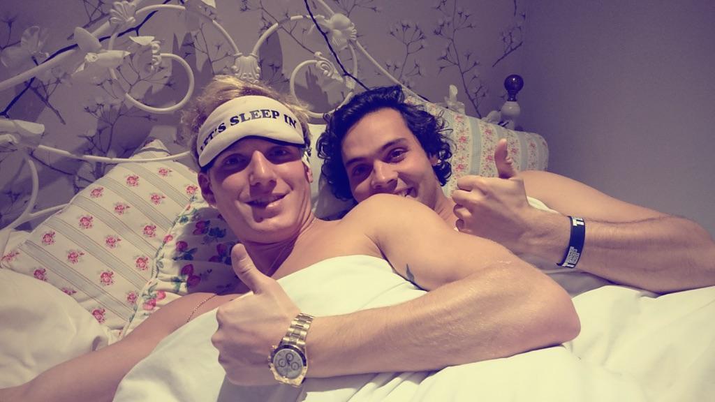 E4Chelsea's tweet photo. Time to watch In Bed with Jamie & Andy! If you dare: http://t.co/g1iL5xkcL4 #MiSony #SonyGreatestParty http://t.co/7XY6NldZMp