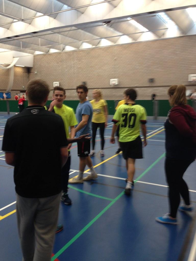TeamBPanthers's tweet photo. Dispute between @LeagueMatch resolved in a fair way #UOBSportEd1415 http://t.co/beUU8MvXuO