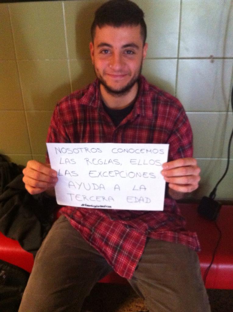 ochofantasTICos's tweet photo. Plan de difusión #brandingfantasticos #esytic1415 http://t.co/ZA0Xr1a8kC