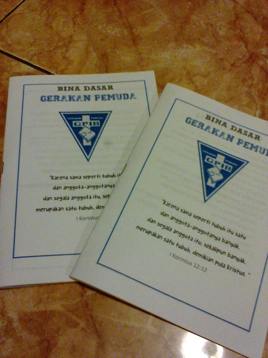 Jimmy_Koilmo's tweet photo. Buku acara #BinaDasarImmanuel
@ArdyanRenato @arlymarcelino @jordan_waas http://t.co/Ks6EhAm6Mc
