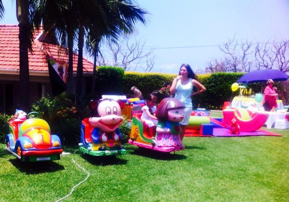 KiddieRide_Hire's tweet photo. Awesome day in #durban at a recent party at Audacia Manor. #partyPlus #kiddieRide http://t.co/cRKVj6Dhhi