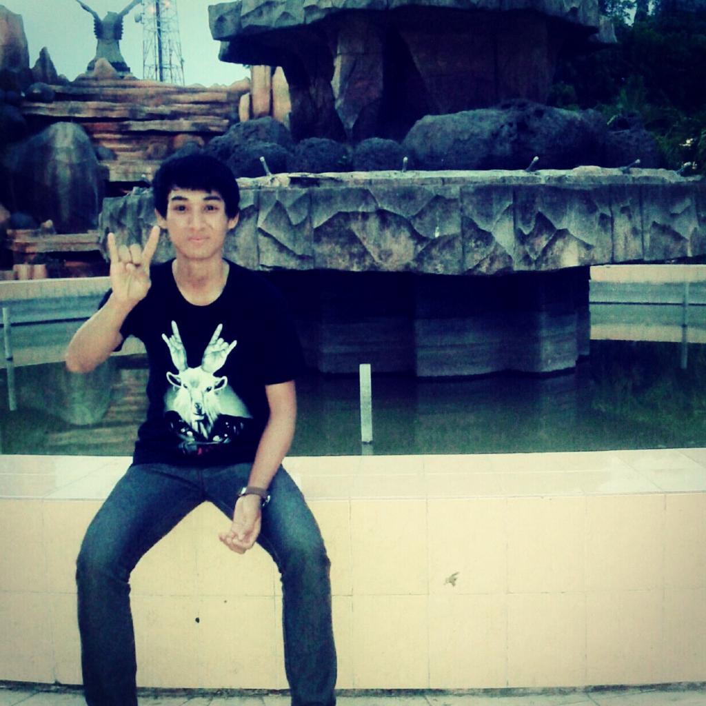 _haand tweet picture