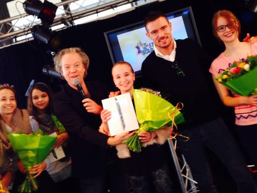 Gefeliciteerd Manouk, jij bent dé ster van Mariahoeve! Wat een prachtige vertolking van Lef van Karin Bloemen!