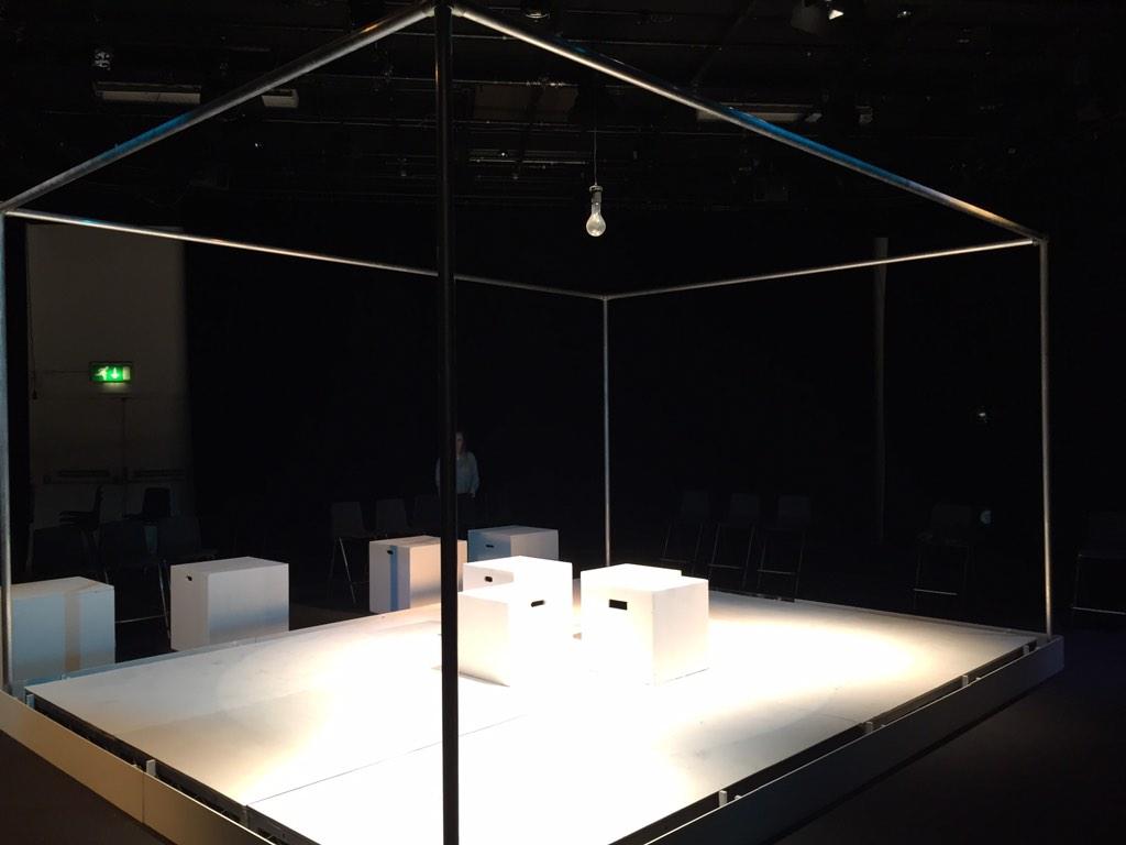 kinglearcssd's tweet photo. and the stage is set and ready... http://t.co/pHPLEAIPhe
