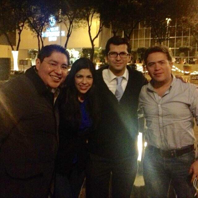RodFarfan's tweet photo. Reunidos ayer las generaciones 2013 y 2014 d @FundacionFaes México #PV2014 #faes @Jfha1210 @bernvp @MarioFM @yuls_hdz http://t.co/C9eq1tvJa8