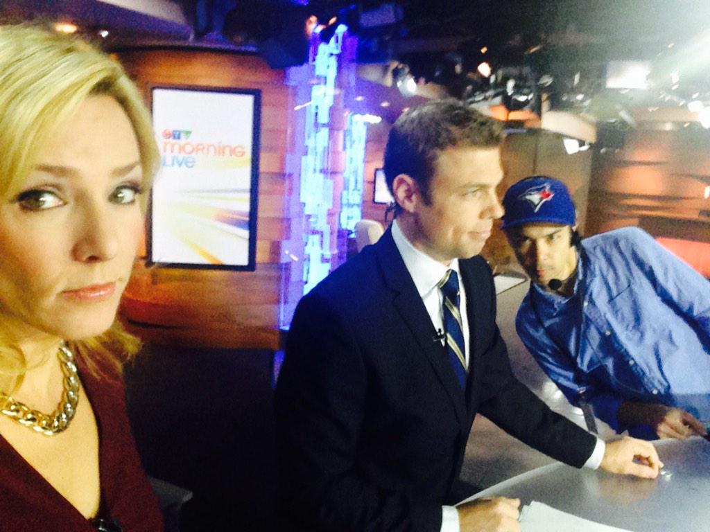 Keri_Adams's tweet photo. Good morning!  We're LIVE on @CTVMorningLive now. #photobomb #studioDan #Vancouver @CTVVancouver http://t.co/grvciTs4LY