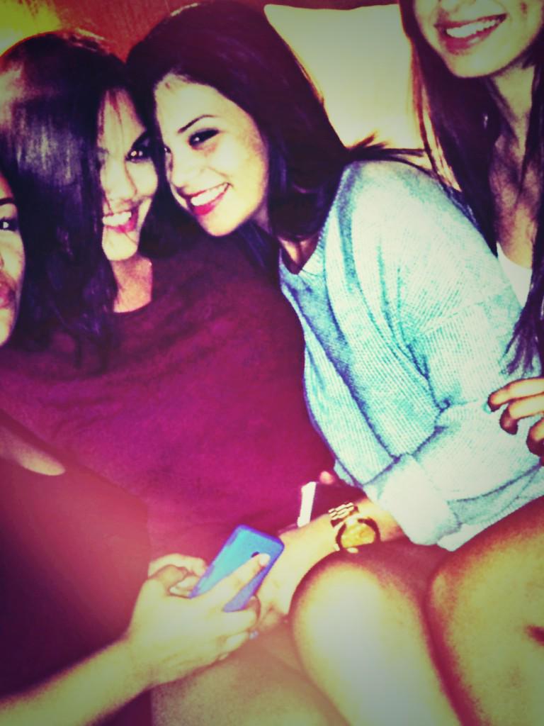 anicolesaysss's tweet photo. Happy birthday baddddiee I wuvvv yaaaaa🎉😘🎈❤️ @lumeyperez http://t.co/SnIBEjBnfR