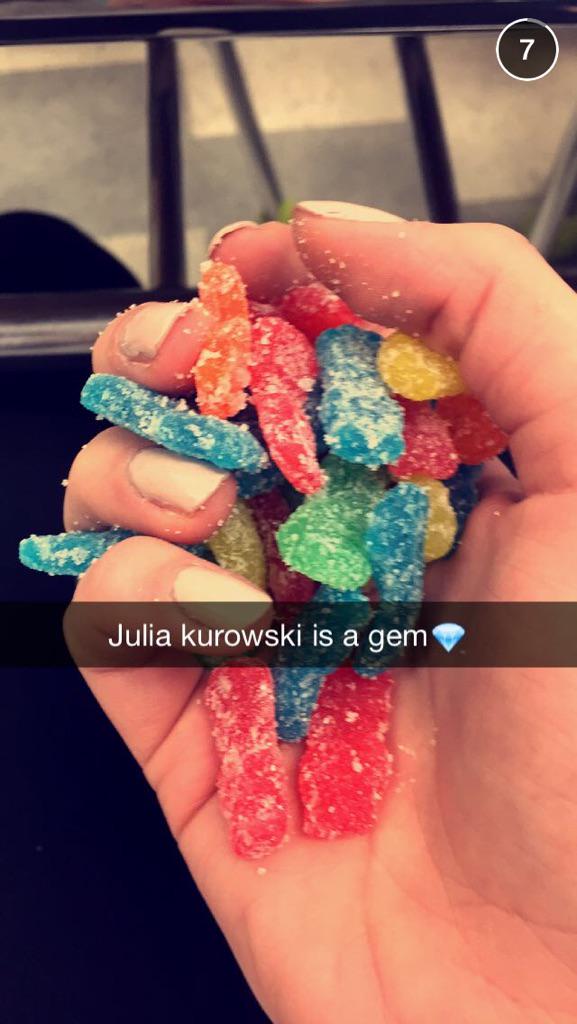 julia_kurowski's tweet image. Guess you could say I made some people's day💁 @pamela_tarap @maddy_pepke @lkowalczewski @torilaratonda #everyoneelse