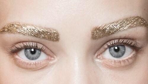 ComedyPosts's tweet photo. after u get your eyebrows done http://t.co/wVmr77gFhz
