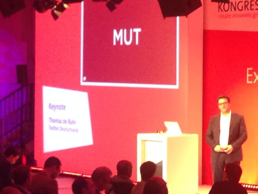 Nimpleapp's tweet photo. Keynote @twitter @TwitterDE #BTK2014 http://t.co/zx5BtgaqWY