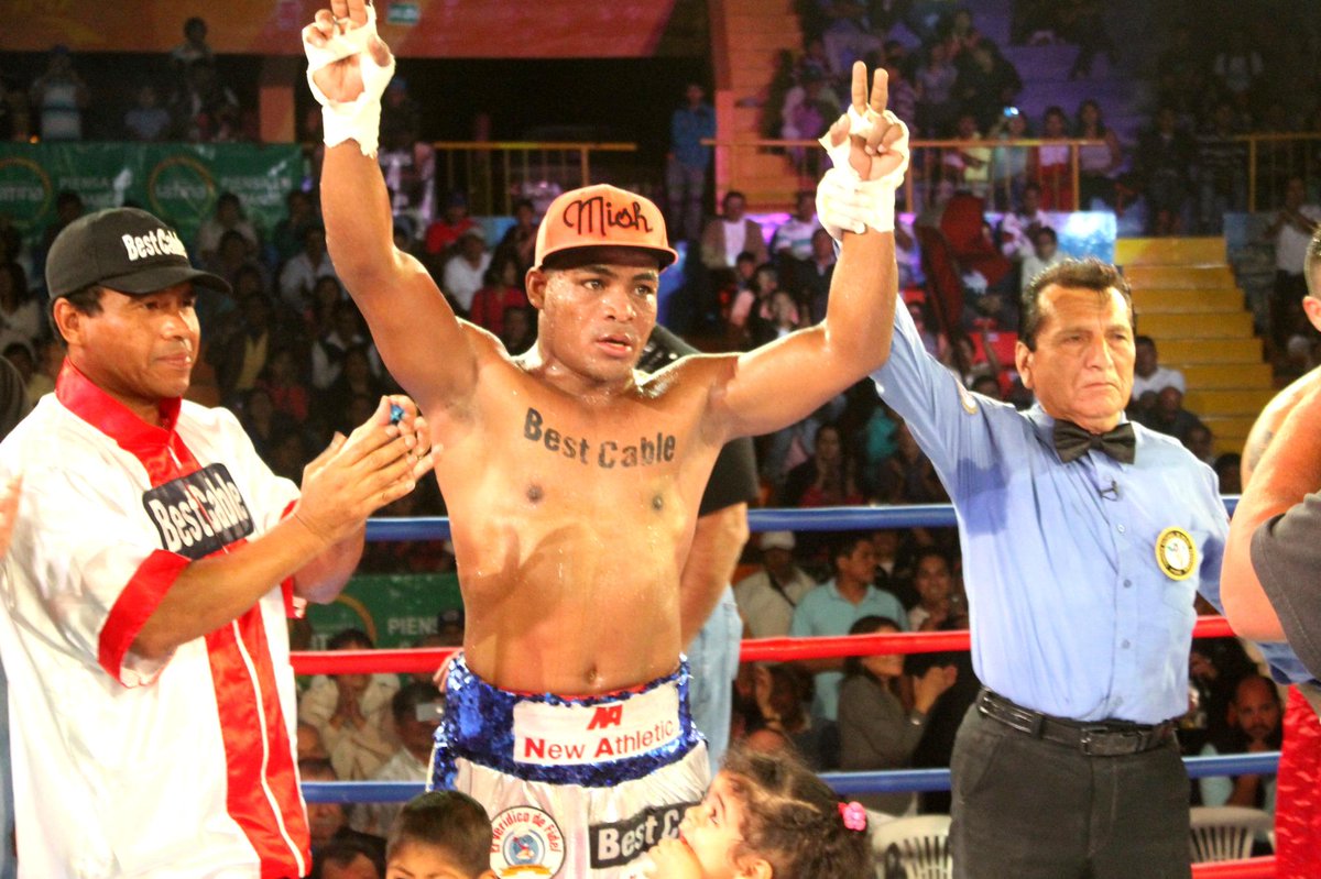 GoreIca's tweet photo. Campeonato Internacional de Boxeo 2014. Gobierno Regional de Ica, Apoyando el Deporte http://t.co/6iwwnwHENT http://t.co/DKmSm3rWY3