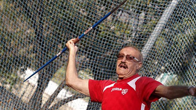 SportSocialClu6's tweet photo. Un atleta con ¡95 años!
"No me gusta participar para hacer bulto, yo compito para ganar"
http://t.co/N4yQFTmIuZ Olé!! http://t.co/HRlCKDT4J7