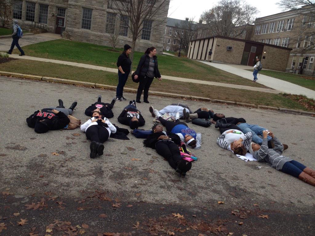 PINKWomenURI's tweet photo. #ourlivesmatter #Ferguson #uri http://t.co/l0FolmPXWo
