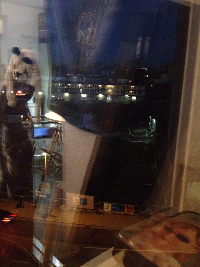 AnnickV's tweet photo. #DailyConstructionPic #LateNightVersion #Reflections http://t.co/qjrlBqOKrC