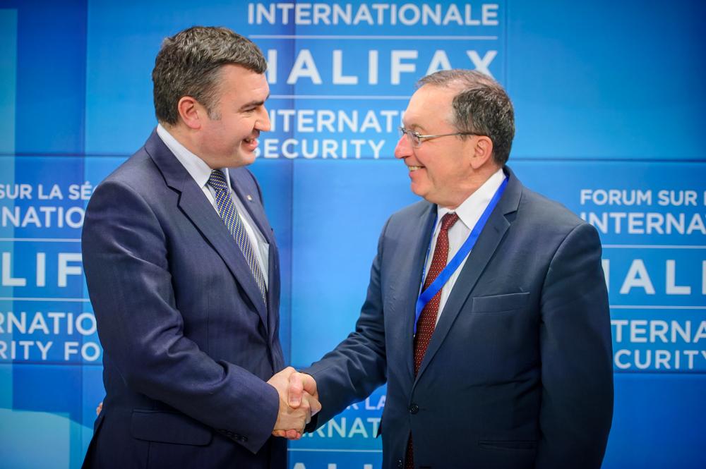 BrianTMacdonald's tweet photo. Another very successful weekend at #HISF2014 where world leaders meet to discuss strategic issues we face together http://t.co/YxgecP6QAV