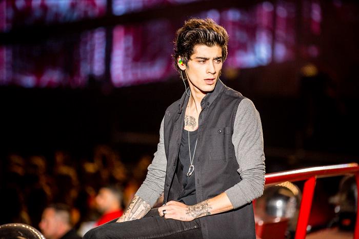 onedirection's tweet photo. #1DConcertFilmDVD http://t.co/QErQeNMry7 http://t.co/aoQjKmm5Uk