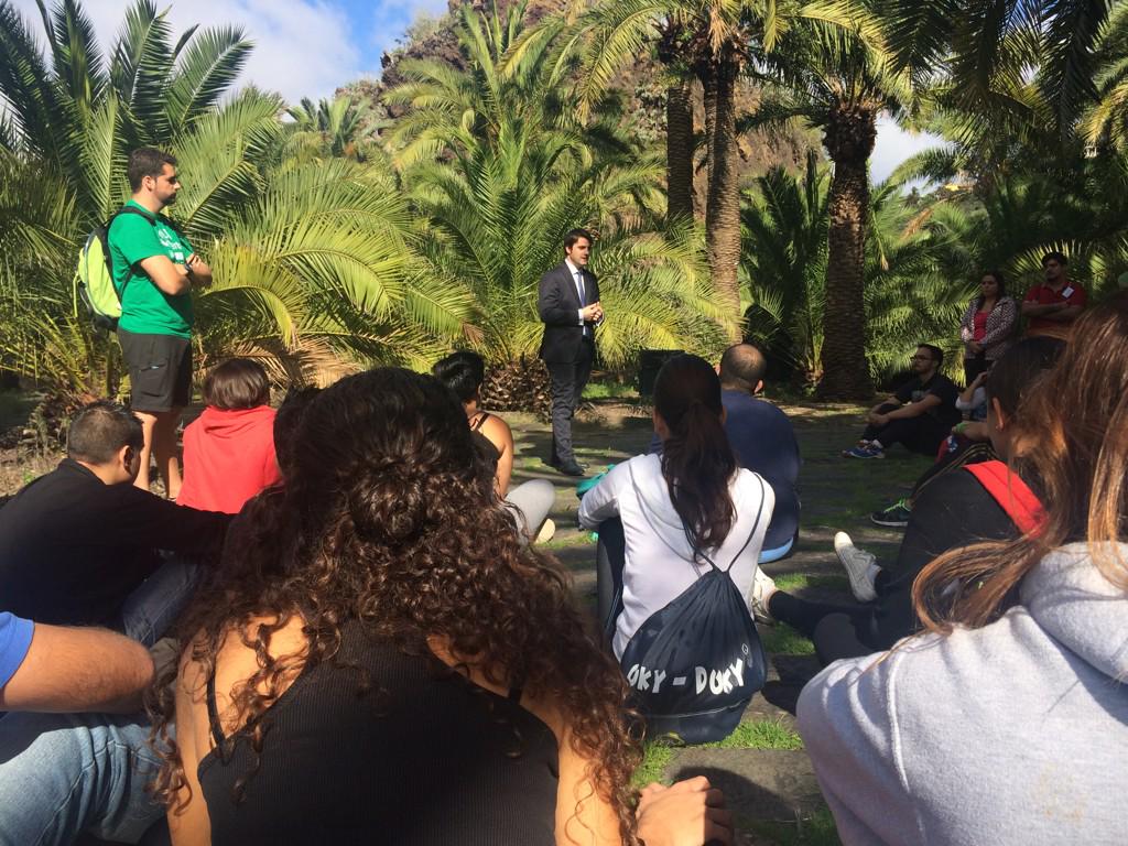LPA_imef's tweet photo. 90 jóvenes participan en #LPAinserta, programa del @AyuntamientoLPA para facilitar prácticas en empresa a jóvenes. http://t.co/Fbyg1YBxfl