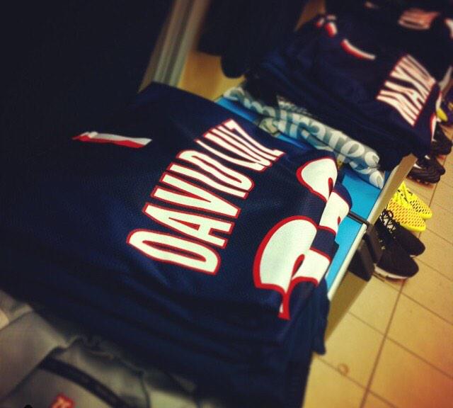 DavidLuiz_4's tweet photo. Champions League match ce soir! PSG x Ajax ⚽️ #AllezParis #UCL http://t.co/9FmazztUSm