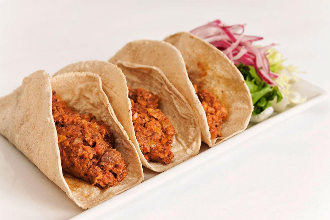 Pecesroma's tweet photo. Ven a probar nuestra variedad de tacos, son perfectos como entrada o como plato fuerte. 
@aComerChilangos @LaRomaDF http://t.co/nk7x0wddnk