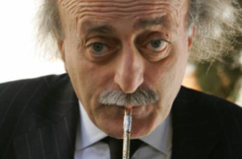 Lebanese politician #Junblatt captivates Twitterati bit.ly/1zV5qNj