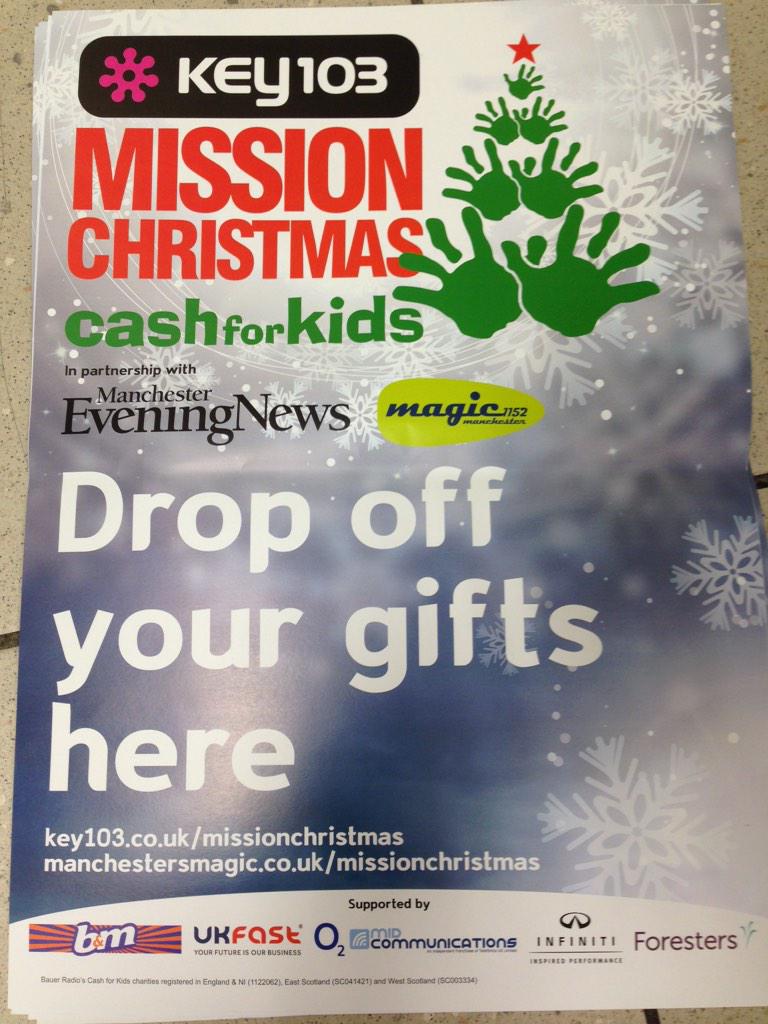 BamfordYvonne's tweet photo. Cash for kids- drop your parcels off @Ashton6605 an amazing gift for children without. Retweet pls @samwilson280 http://t.co/VmX94HKRne