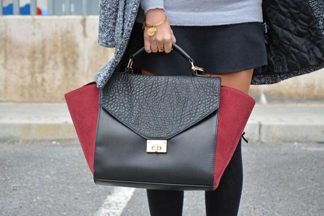 marieclaire_es's tweet photo. Mira el bolso bicolor que lleva @omelocotton. Así lo combina: http://t.co/4OYdgkydhj http://t.co/GUl6ZU9XwU