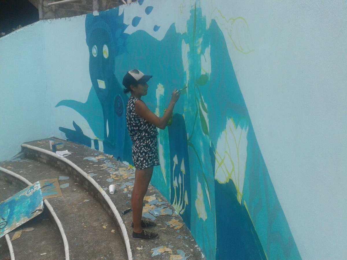 CiudadMural's tweet photo. Transformando espacios en comunidad #CiudadMuralXicotepec http://t.co/On5ivLz5CR