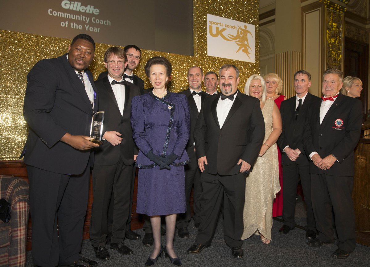 AttersKay's tweet image. Chris from #NASSA is crowned community coach of the year bit.ly/1xA6Ppz