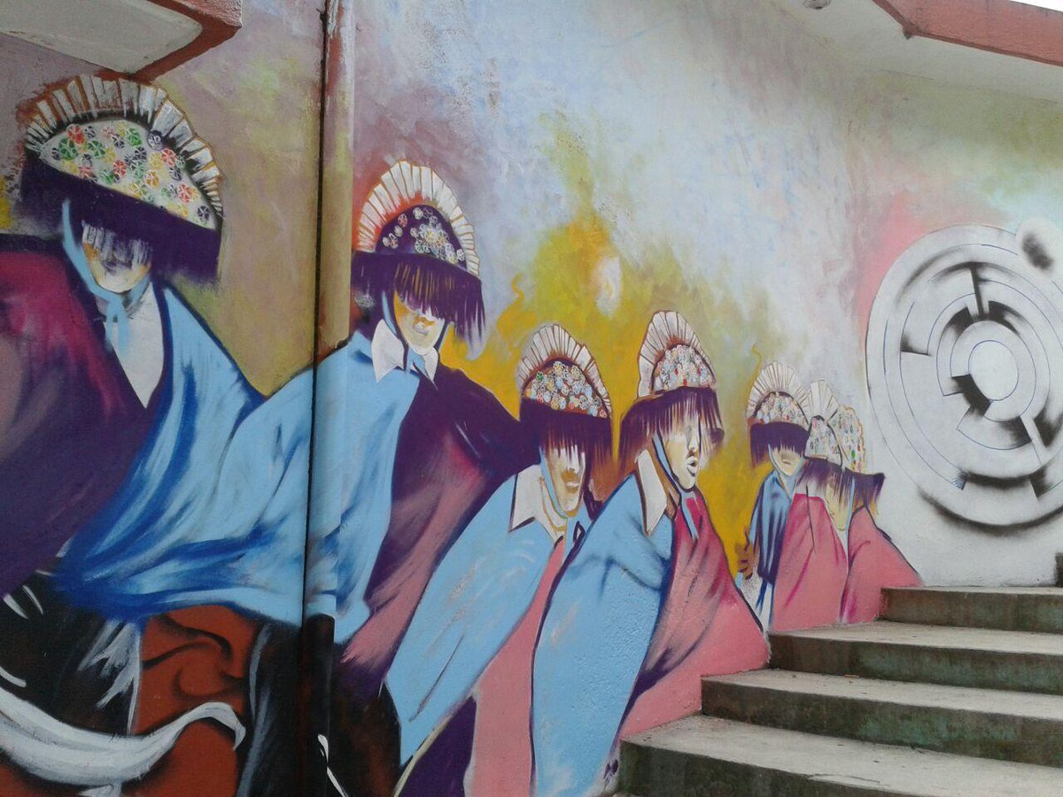 CiudadMural's tweet photo. ¡Pintando! #CiudadMuralXicotepec http://t.co/dJjh5Gk213