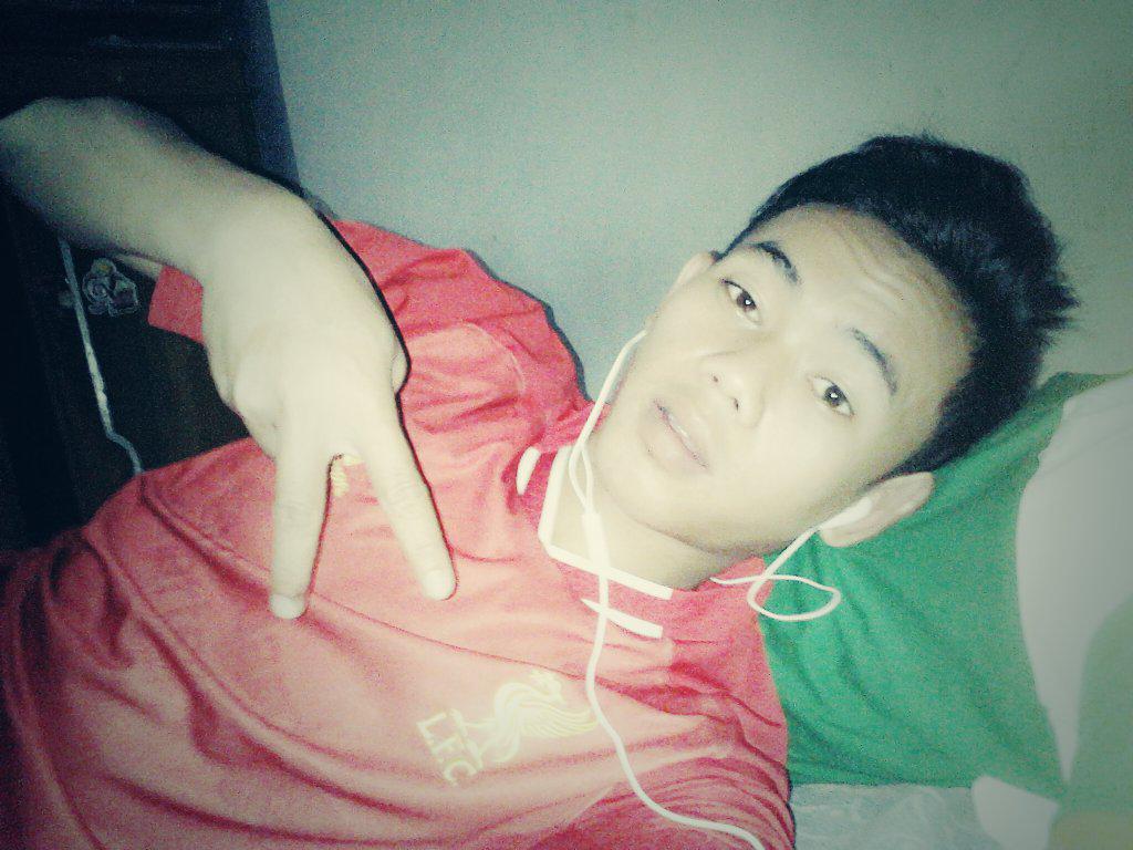 Ambarie952's tweet photo. Peace dong ah!! http://t.co/E5AtP5uh9F