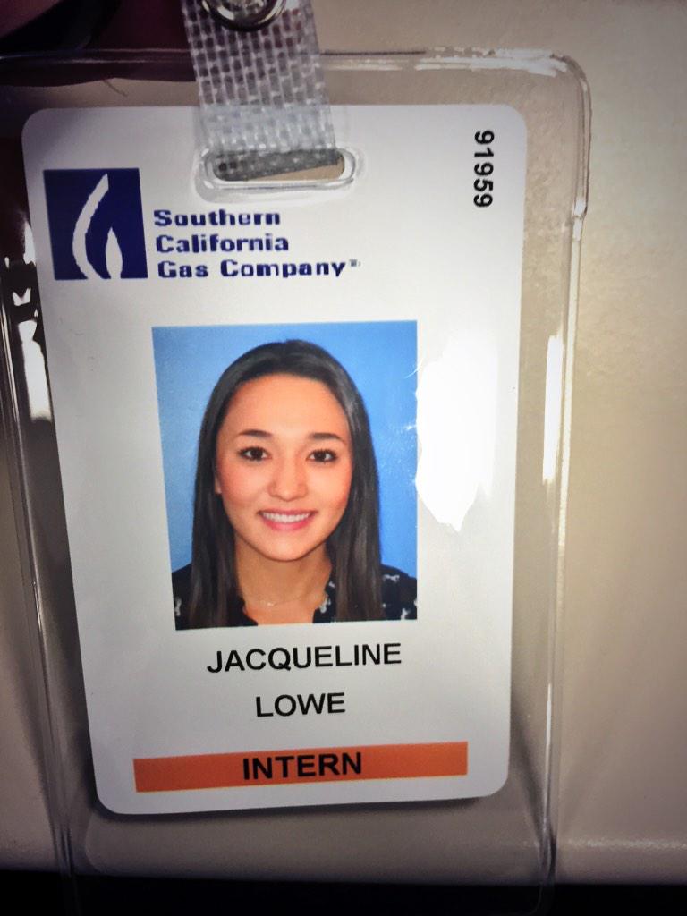 JacquieLowe4's tweet photo. Officially a Senior Engineering SoCal Gas Intern! #ViterbiCareers http://t.co/LPHA0j9OzJ