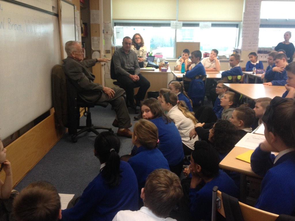 PirieParkPS's tweet photo. World War II Veteran Wullie Brown spoke to P7 today #personal #experiences of war #learningfirsthand #remembrance 🌺🌺🌺 http://t.co/IIgWkTxnY0