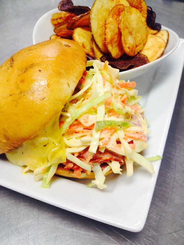 HaloBarBistro's tweet photo. Smoked Beef w/ Coleslaw, BBQ Aioli & Gouda! #stuffedbun #yegfood @FlyEIA http://t.co/fj9T9MIMN9