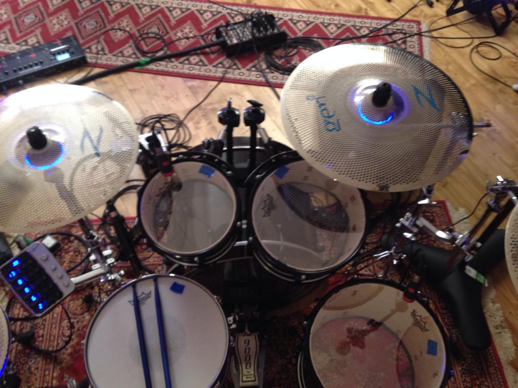 LawZ_KM's tweet photo. I do #love my Kit &amp; my GEN16 @DrumCraftOf @ZildjianCompany @remopercussion #Music #Drums #SouLost #RecordingSession http://t.co/IKWbtvOUGT
