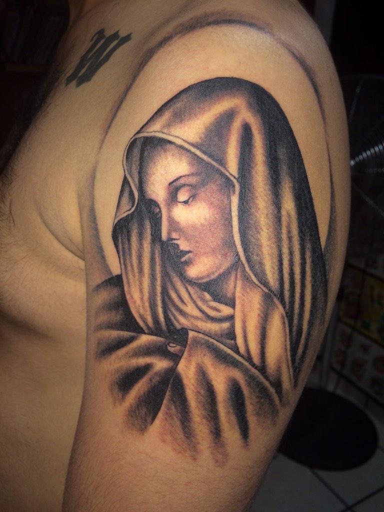 jonnerves's tweet photo. Tattoo done by Nervio http://t.co/hCWwXjU3ap