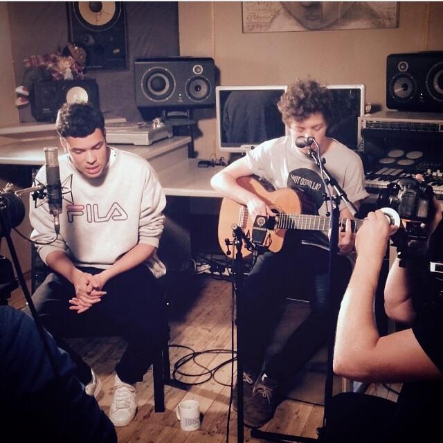 AdySuleiman's tweet photo. Fun day at #stickystudios doing my #stickysession Thanks to @jakegosling & Co for having me. Bless x http://t.co/oMExAFJu86