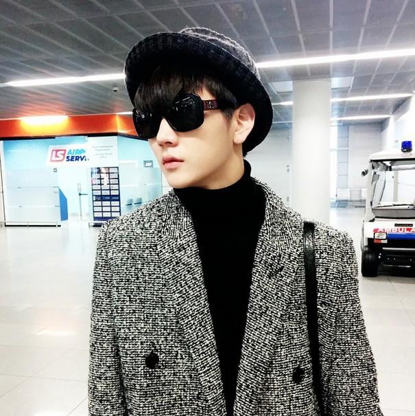 NUESTfr's tweet photo. [INSTAGRAM] 141125 ; _mymusictaste : Hello Poland. #nuest #nuestparis #nuestwarsaw #warsaw #mymusictaste http://t.co/Eagf7H47M6