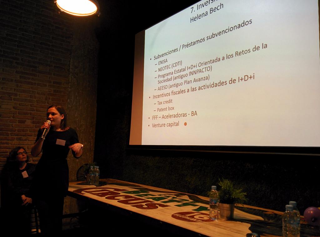 metricsonGL's tweet photo. @helenabech hablando sobre financiación de empresas de #digitalhealth http://t.co/ObuY0e7Qe8