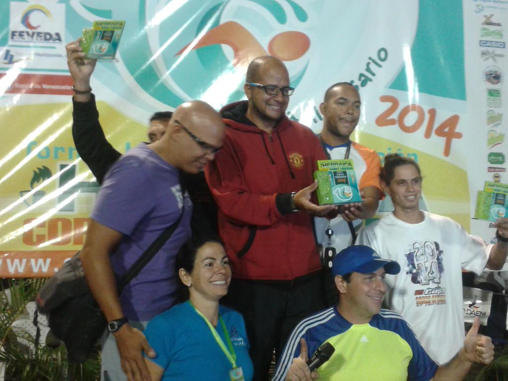 Vcopapiranas's tweet photo. Objetivo cumplido PIRAÑAS DE CHACAO  campeón absoluto d la Copa #dannychoron 2014, felicidades atletas y entrenadores http://t.co/X3KcihNFiy