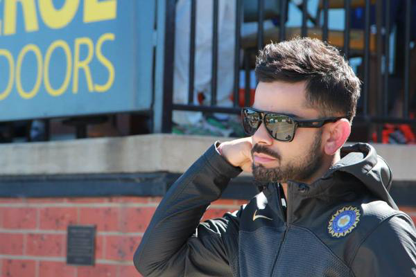 viratliciousFC's tweet photo. Pic : 4 @imVkohli on day 2 of #IndvsCA practise match at Adelaide, Australia. #ViratKiToli http://t.co/GbY2LJf51I