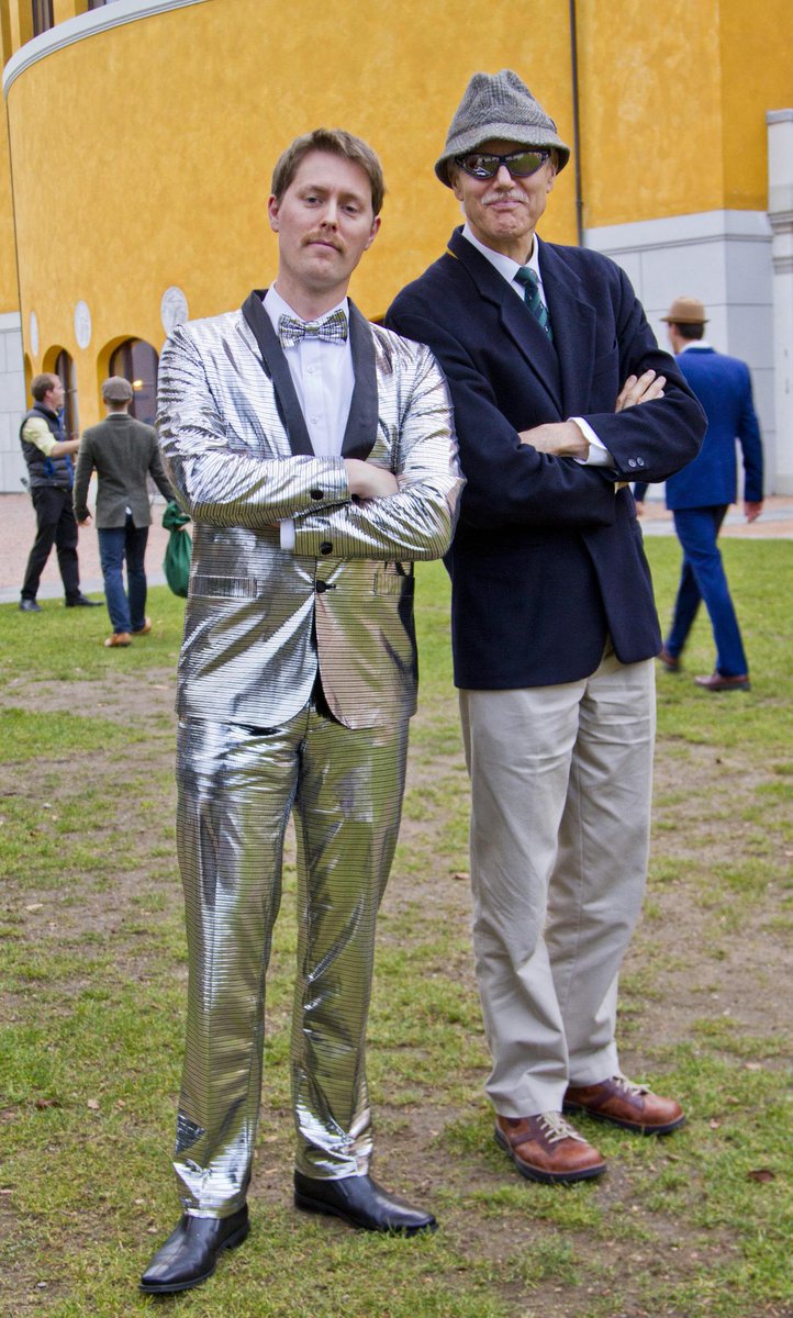 TASIS_Lugano's tweet photo. #TASIS faculty looking good on a dreary day in November! @Betabrand @10thGradeTASIS @11thGradeTASIS #fashion http://t.co/g60s49TK69